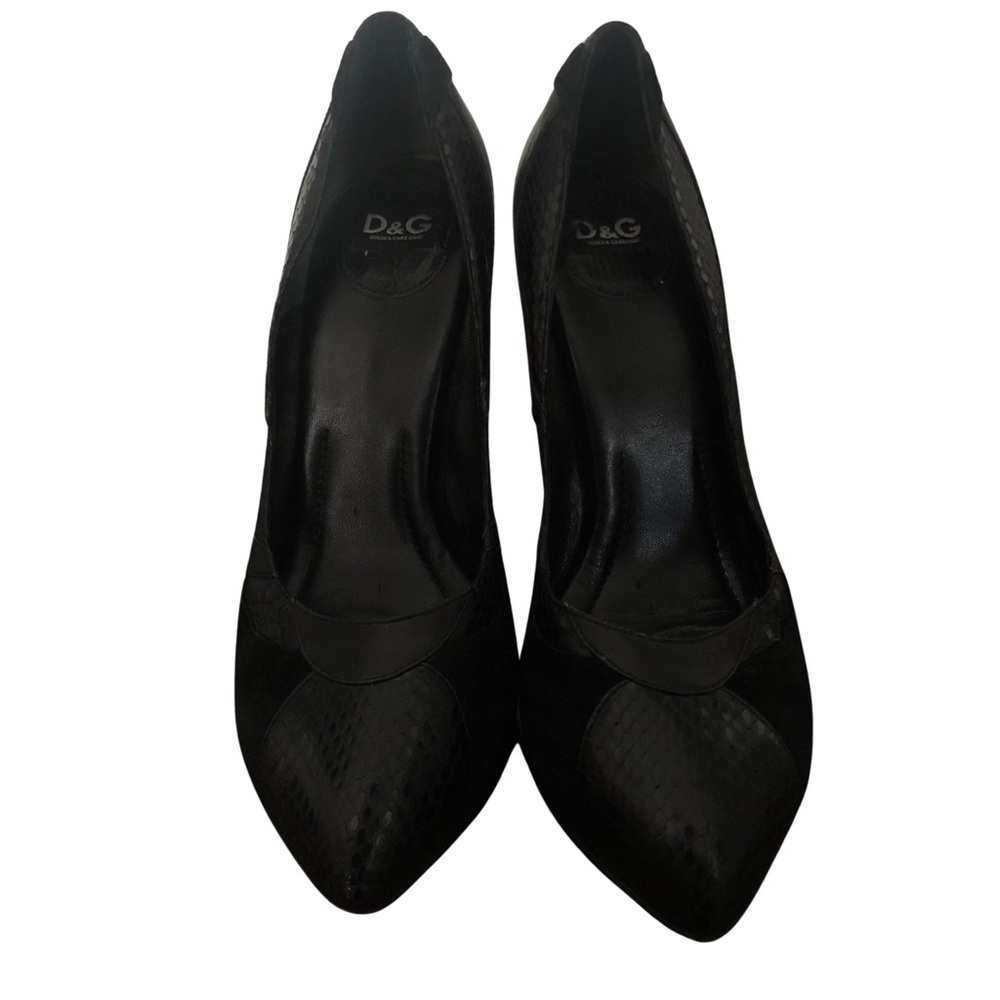 Dolce & Gabanna Snakeskin Pointed Toe Pumps